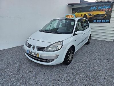 Branco Usado 2008 Renault Scénic II Monovolume | € 1.650 (Super Preço)