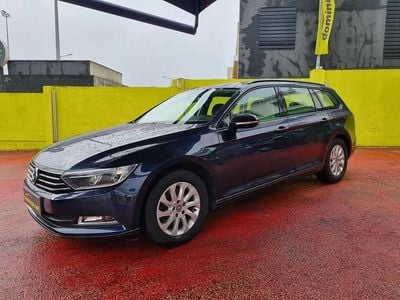 Usado VW Passat 120 HP (88 kW) 2016 Azul Carrinha