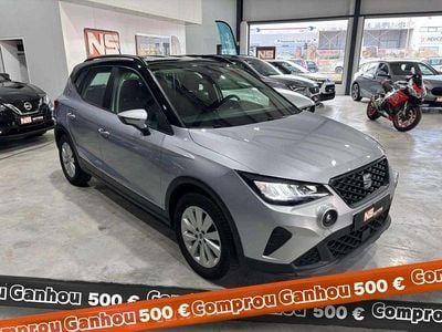 Cinzento Usado 2023 Seat Arona Style SUV | € 16.900 (Preço justo)
