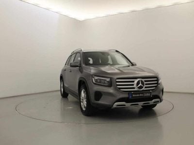 Mercedes GLB180