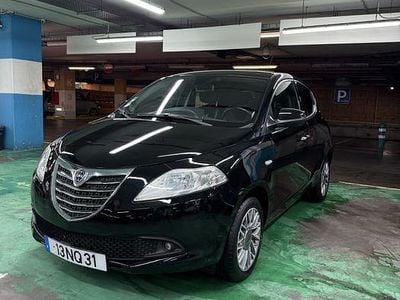 Usado 2014 Lancia Ypsilon Citadino | € 4.950