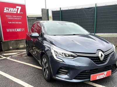 Usado Renault Clio V 100 HP (73 kW) 2020 Cinza