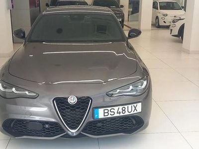 Usado Alfa Romeo Giulia Ti 210 HP (154 kW) 2025 Cinza Sedan