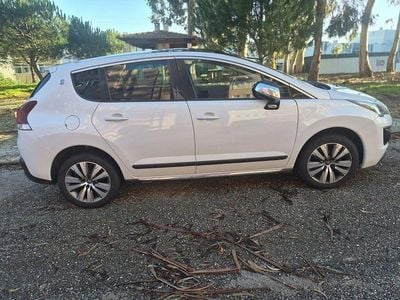 Usado 2015 Peugeot 3008 Sedan | € 12.500 (Caro)