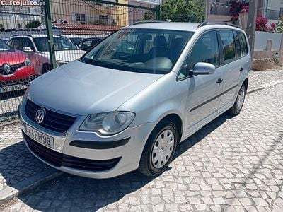 Cinza Usado 2008 VW Touran Conceptline Monovolume | € 8.900