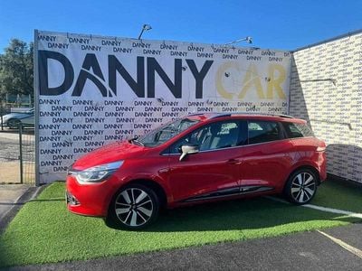 Usado Renault Clio IV 90 HP (66 kW) 2015 Vermelho Carrinha