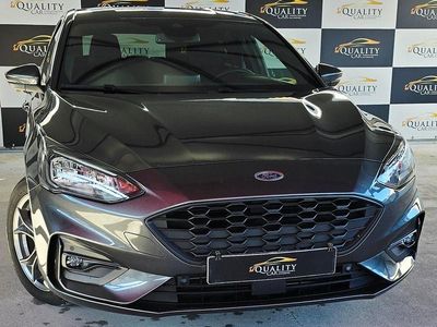 Cinza Usado 2021 Ford Focus | € 18.990 (Preço justo)