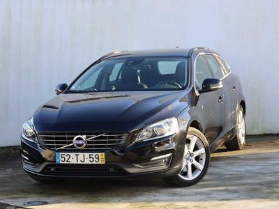 usado Volvo V60 D2 120cv Momentum Geartronic 6 Vel.