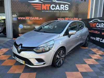 Cinzento Usado 2019 Renault Clio IV Zen | € 13.900 (Preço justo)