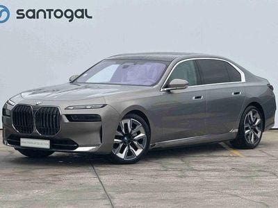 Usado BMW i7 Comfort Edition 400 kW (544 HP) 2023 Vermelho Sedan