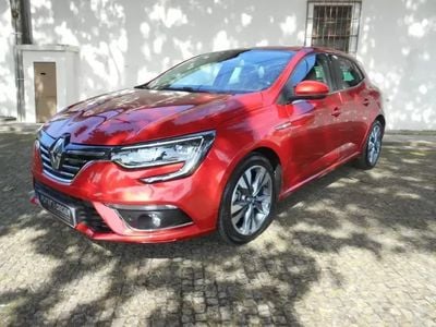 Vermelho Usado 2021 Renault Mégane IV Intens Sedan | € 24.990 (Caro)