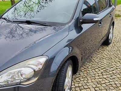 Usado Kia Ceed 115 HP (84 kW) 2009 Citadino