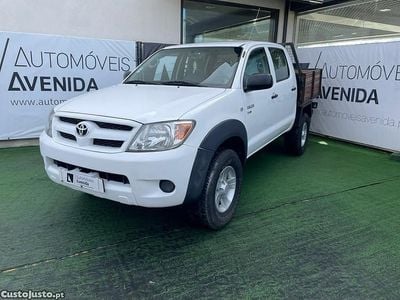 Branco Usado 2006 Toyota HiLux Pickup | € 18.000 (Preço justo)