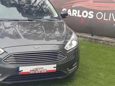 Cinza escuro Usado 2015 Ford Focus Titanium Carrinha | € 10.750 (Preço justo)