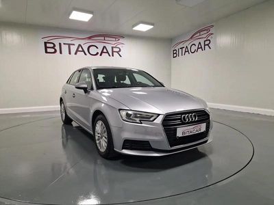 Usado Audi A3 Design 116 HP (85 kW) 2017 Cinzento Carrinha
