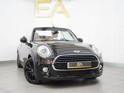 Usado Mini Cooper D Cabriolet 116 HP (85 kW) 2016 Preto Cabrios