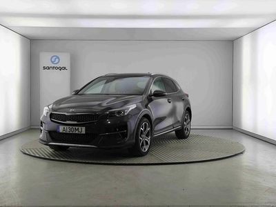 Usado Kia XCeed 120 HP (88 kW) 2021 Cinzento SUV