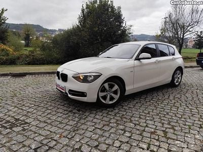 Branco Usado 2014 BMW 116 Sport Line Citadino | € 10.900 (Preço elevado)