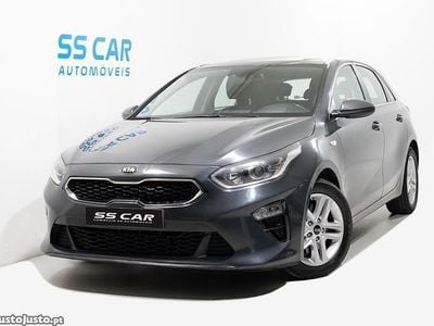 Usado Kia Ceed 120 HP (88 kW) 2021 Cinza Citadino