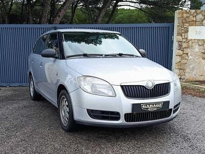 Usado 2010 Skoda Fabia Carrinha | € 3.990 (Preço justo)