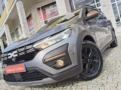 Verde Usado 2024 Dacia Jogger Extreme Monovolume | € 19.500 (Preço justo)