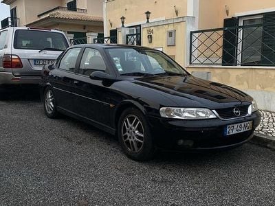 Usado Opel Vectra 100 HP (73 kW) 1999 Sedan