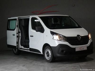 Usado Renault Trafic 120 HP (88 kW) 2017 Branco Monovolume