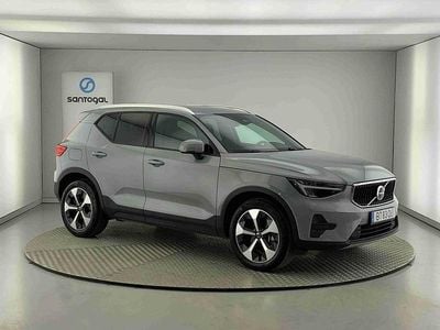 Usado Volvo XC40 163 HP (119 kW) 2025 Cinzento SUV