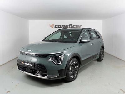 Verde escuro Usado 2022 Kia e-Niro SUV | € 24.480 (Bom preço)