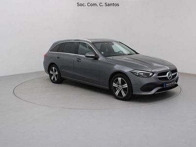 Usado Mercedes C300 Avantgarde 197 HP (144 kW) 2024 Cinza Carrinha