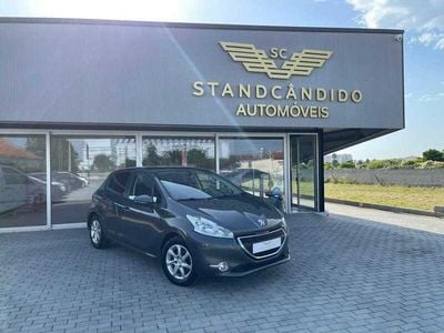 Cinzento Usado 2015 Peugeot 208 Citadino | € 11.450 (Preço elevado)