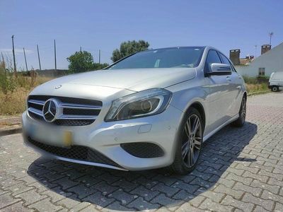 Usado 2015 Mercedes A180 Sedan | € 14.250