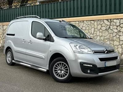 Usado Citroën Berlingo 100 HP (73 kW) 2016 Cinza prata Monovolume