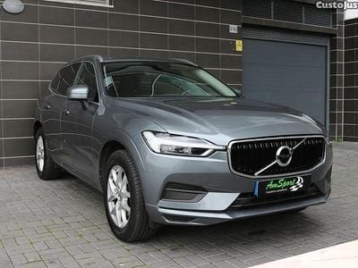 Usado Volvo XC60 Momentum 150 HP (110 kW) 2020 Cinza SUV