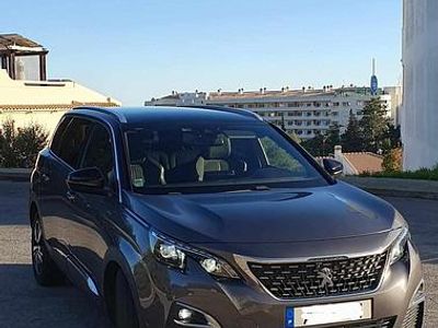 Cinzento Usado 2018 Peugeot 5008 | € 15.800