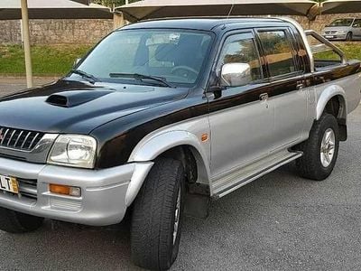 Usado Mitsubishi L200 99 HP (72 kW) 1998 Preto Pickup