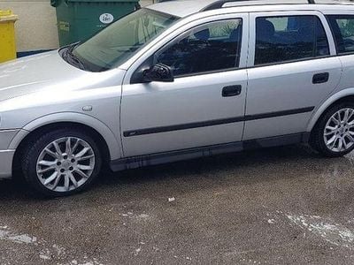 Usado 2002 Opel Astra Sedan | € 3.000