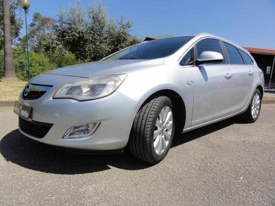Cinzento Usado 2010 Opel Astra Carrinha | € 7.950 (Caro)