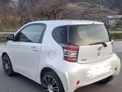 Toyota iQ