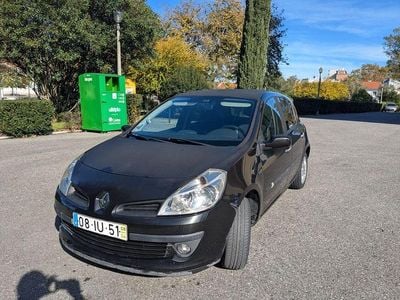 Usado 2008 Renault Clio II Sedan | € 3.250 (Super Preço)