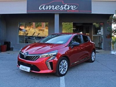 Vermelho Usado 2024 Renault Clio V Evolution | € 18.750 (Preço justo)