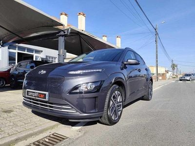 Usado Hyundai Kauai 100 kW (136 HP) 2022 Cinzento SUV