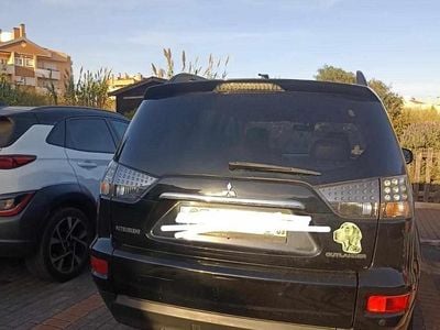 Preto Usado 2012 Mitsubishi Outlander SUV | € 8.000