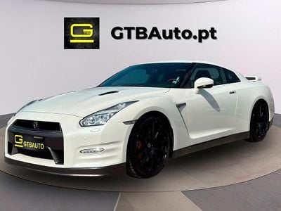Usado Nissan GT-R Black Edition 549 HP (403 kW) 2015 Branco Coupé