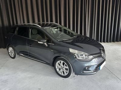 Usado Renault Clio IV 90 HP (66 kW) 2017 Cinzento Carrinha