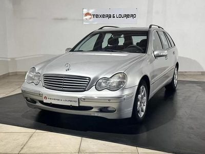 Usado Mercedes C180 Elegance 143 HP (105 kW) 2003 Cinza Carrinha