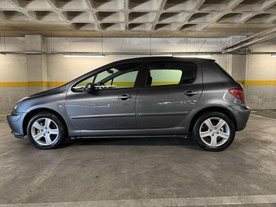 Usado 2004 Peugeot 307 Sedan | € 4.200 (Preço elevado)