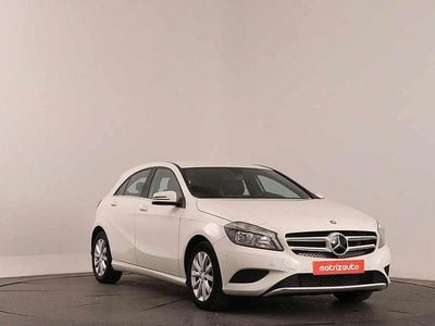 Branco Usado 2015 Mercedes A160 Citadino | € 18.999 (Preço elevado)