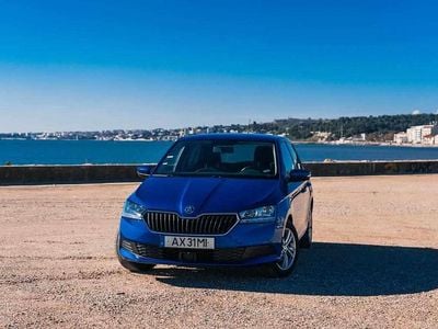 Azul Usado 2021 Skoda Fabia Citadino | € 12.790 (Preço justo)