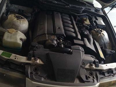 Usado 1994 BMW 325 Sedan | € 12.000